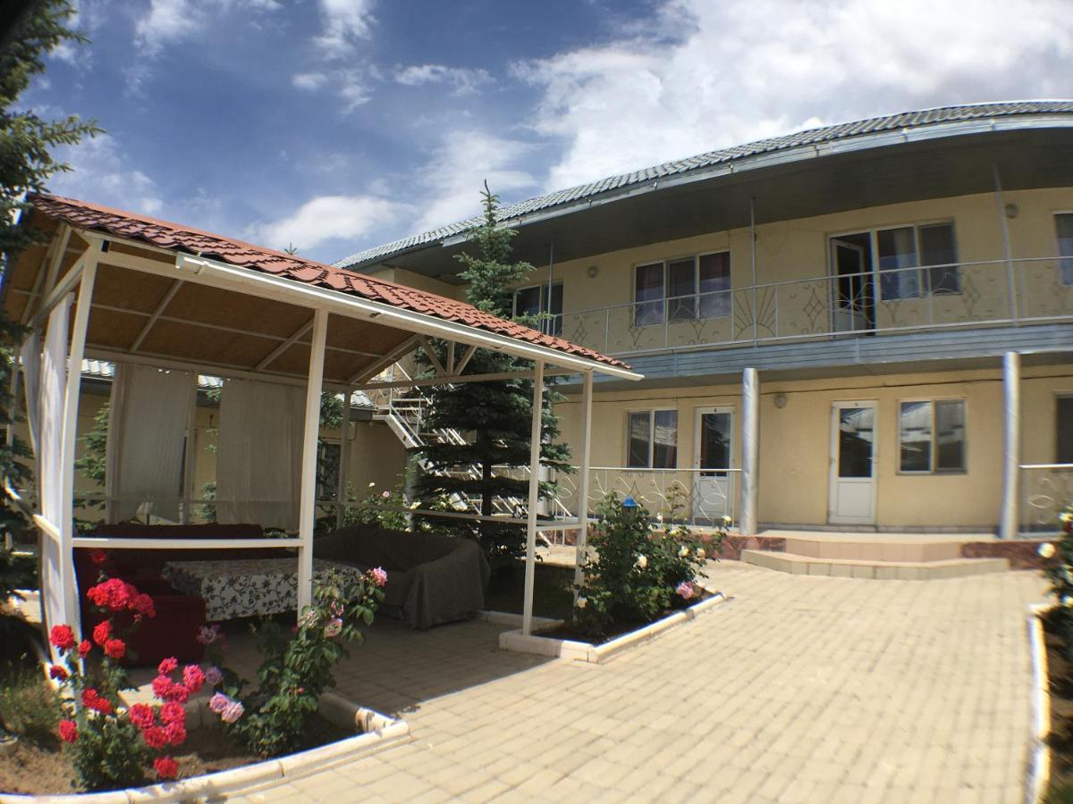 Эдем Hotell Cholpon-Ata Exteriör bild