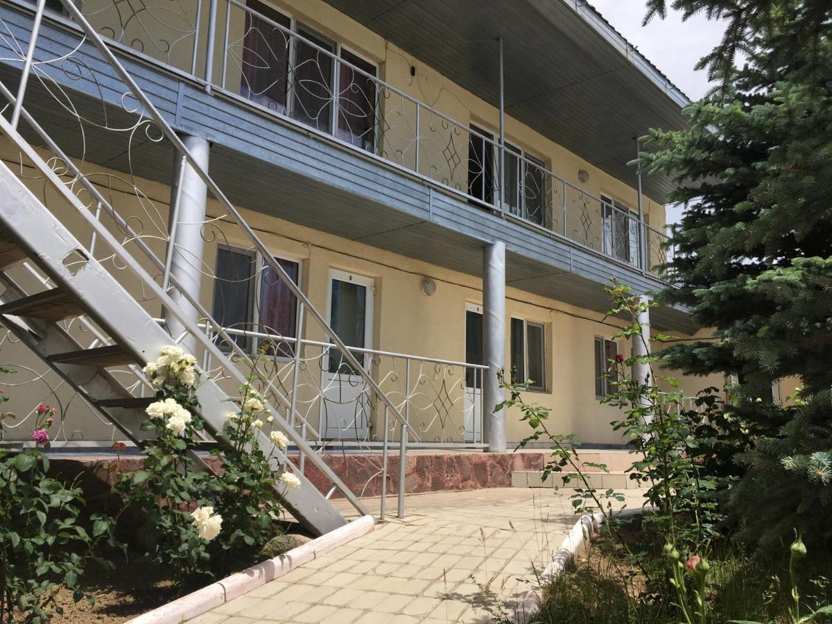 Эдем Hotell Cholpon-Ata Exteriör bild